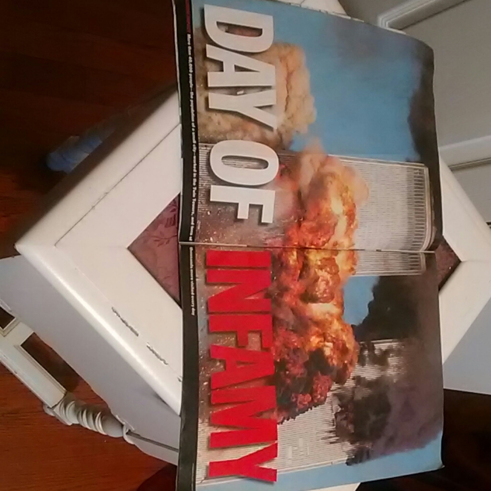 Magazine - Picture 3 of 4